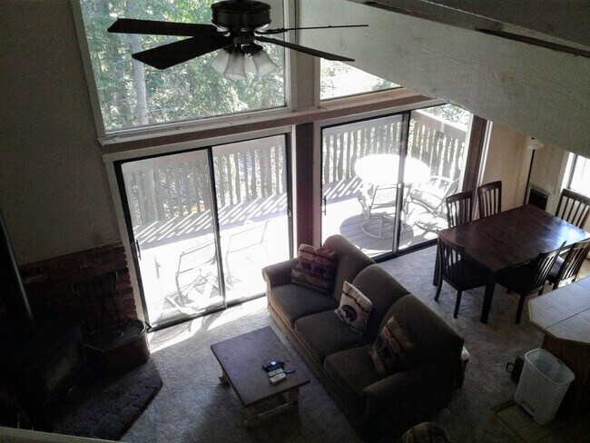 Building Photo - 4660 Vail Racquet Club Dr