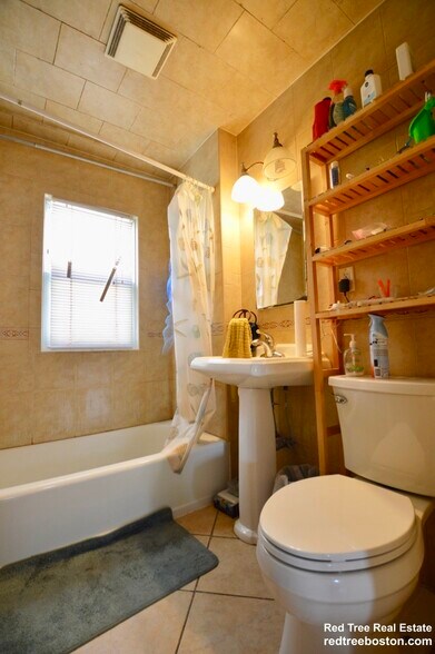 Building Photo - 55 Etna St