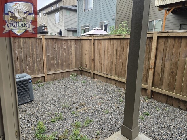 Building Photo - 2605 NE 130th Ct