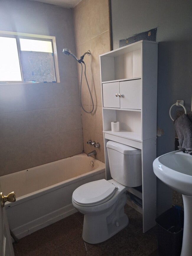 Bathroom - 6931 N El Dorado St
