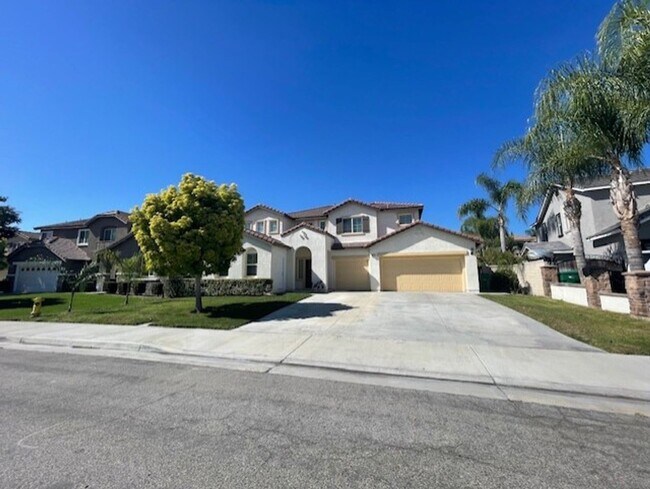 Building Photo - EASTVALE GREAT NEIGHBORHOOD- 4+2.5 EXECUTIVE HOME, QUIET NEIGHBORHOOD - AVAILABLE NOW!!! ONLY 1 G...