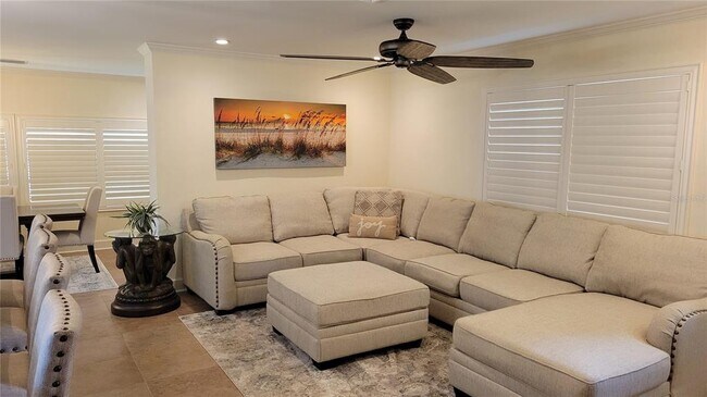 Building Photo - 3932 Sunshine Ave