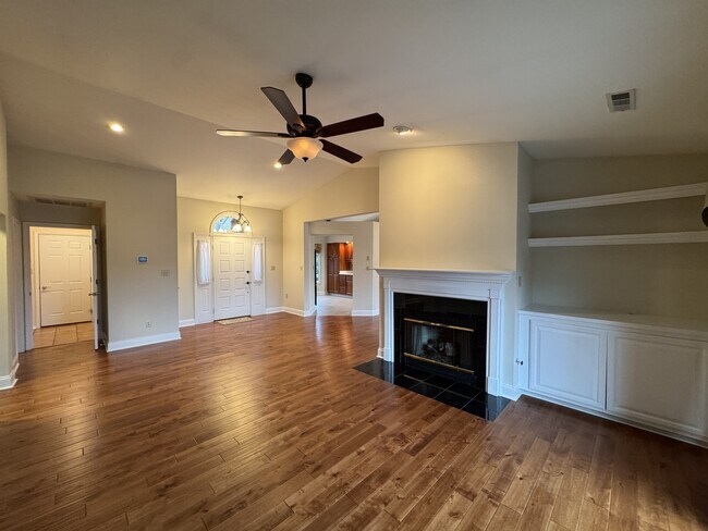 Building Photo - 128 Bokoshe Cir