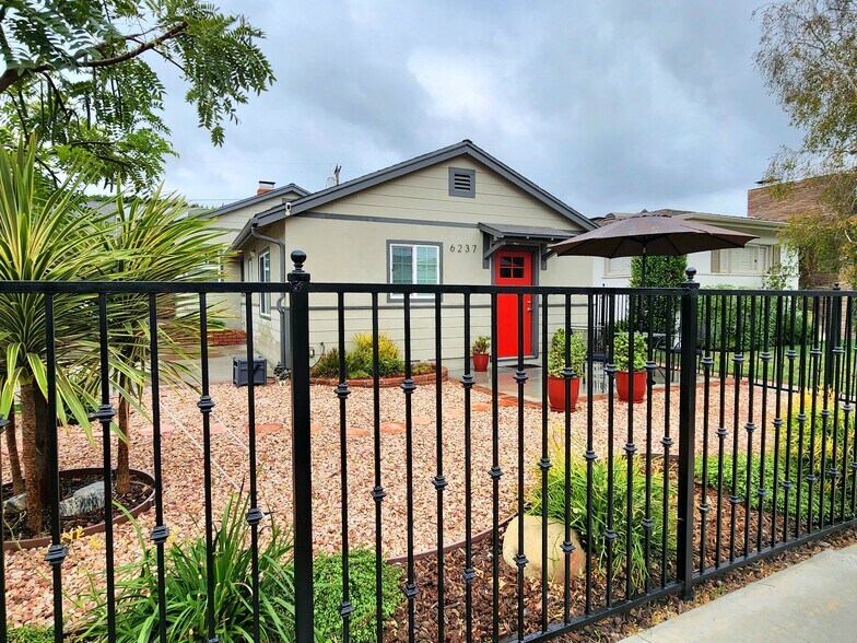 Building Photo - 6235 Aura Ave