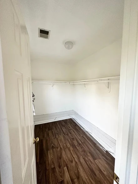 Building Photo - 1104 Red Harvest Rd