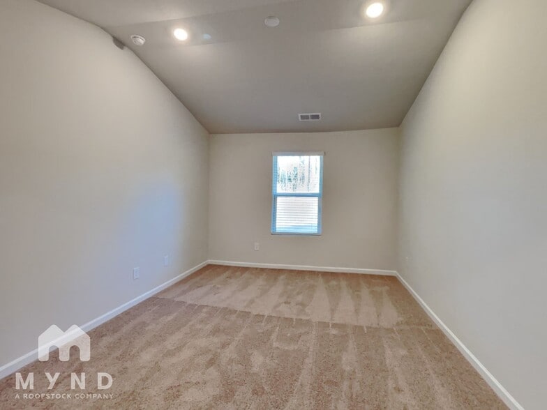 Building Photo - 386 Ivy Bank Dr