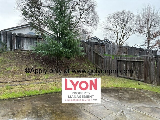 Building Photo - Stunning Home in convenient Elk Grove loca...