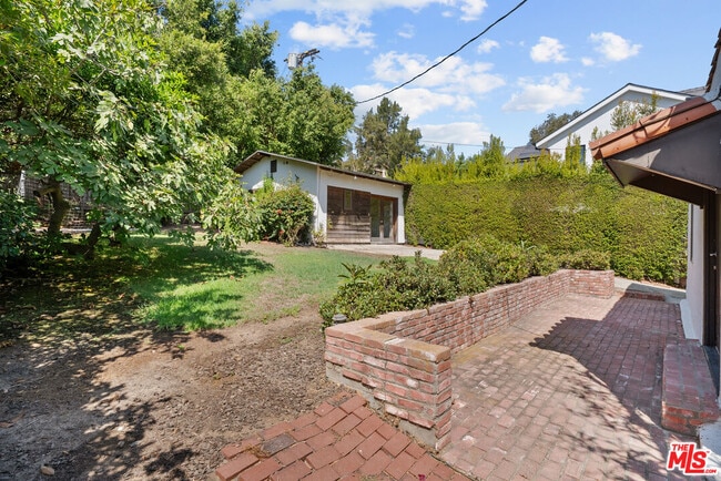 Building Photo - 2569 Patricia Ave
