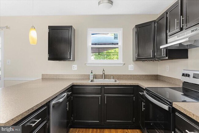 Building Photo - 316 Rambling Ridge Ct