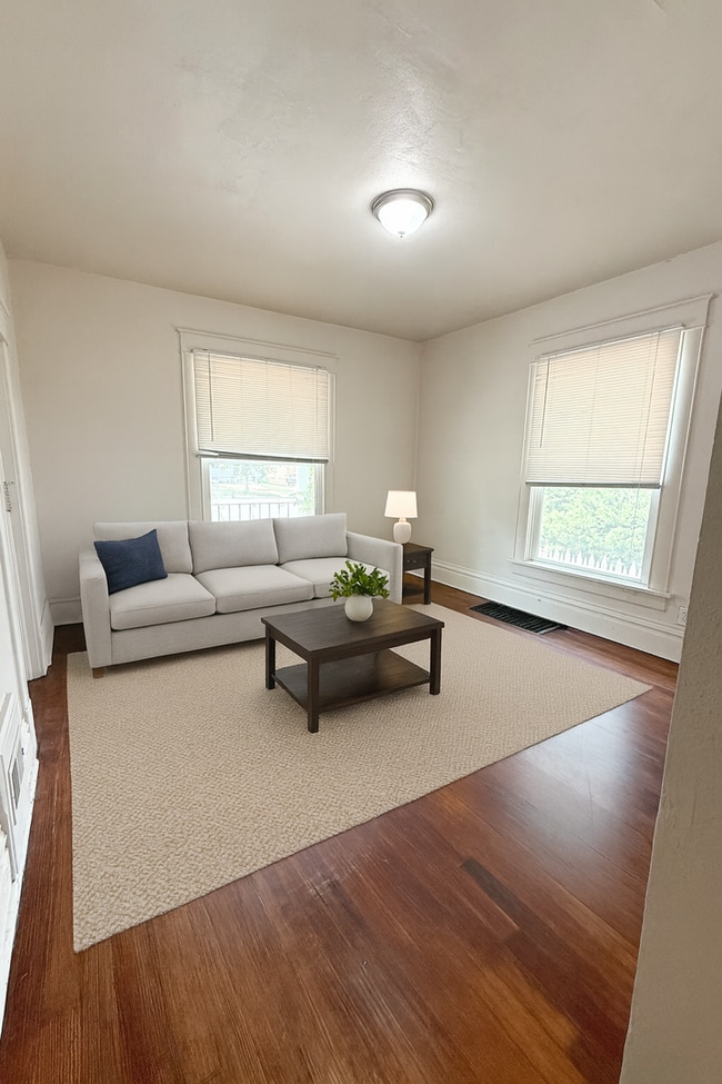 Building Photo - Spacious Multi-Unit Home Near UNC – Flexible Living & Modern Updates