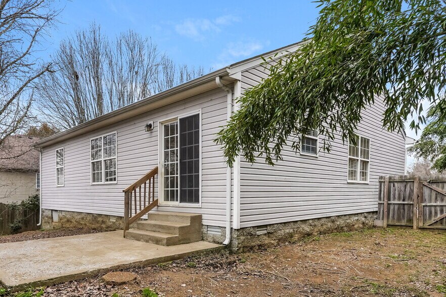 Building Photo - 3240 Cain Harbor Dr