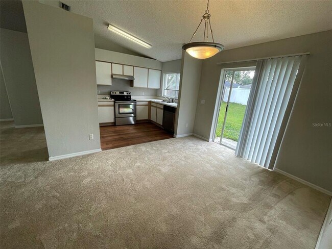 Building Photo - 12115 Feldwood Creek Ln