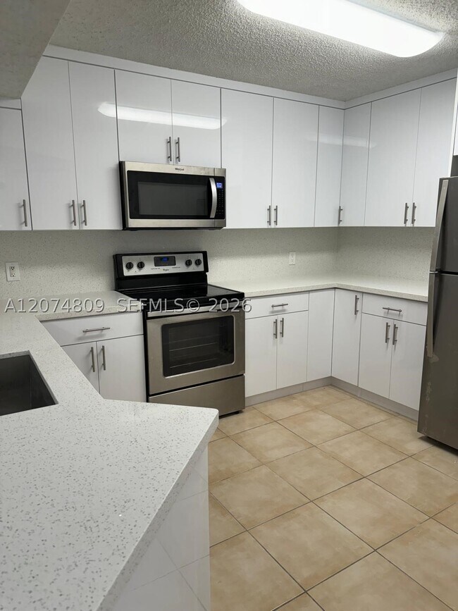 Building Photo - 8801 Wiles Rd
