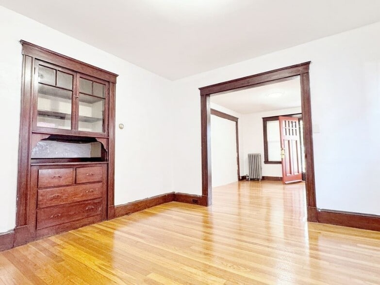 Building Photo - 303 Atlantic St