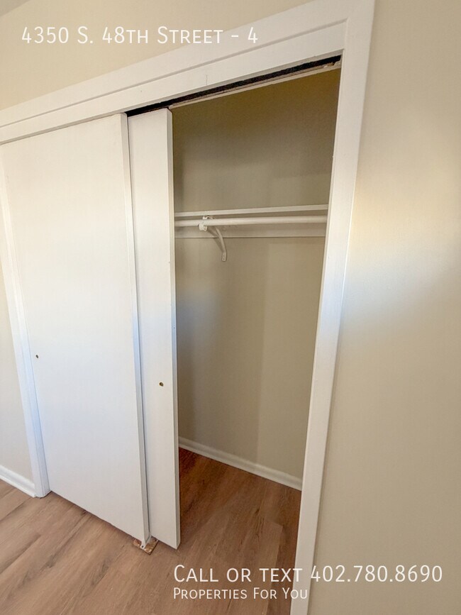 Building Photo - 4350 S 48th St