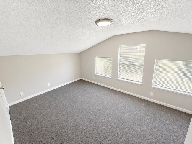 Building Photo - 2704 Avenue V