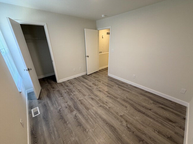 Building Photo - 1701 Hanover Blvd