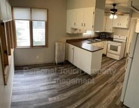 Building Photo - 1026 N University Dr