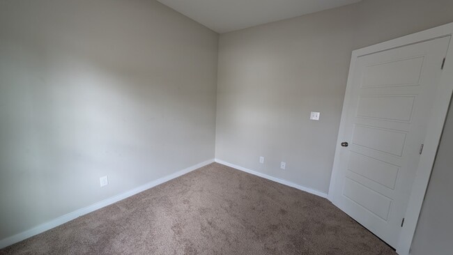 Building Photo - 316 Kennesaw Ave