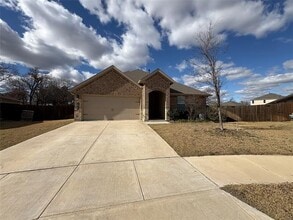 Building Photo - 1904 Tawny Dr