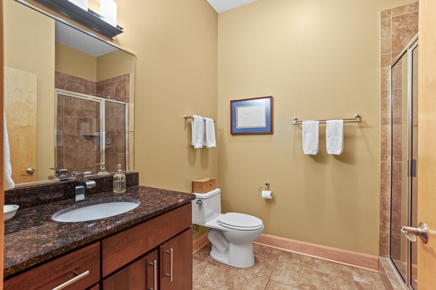 Guest Bathroom - 1111 N Marshall St