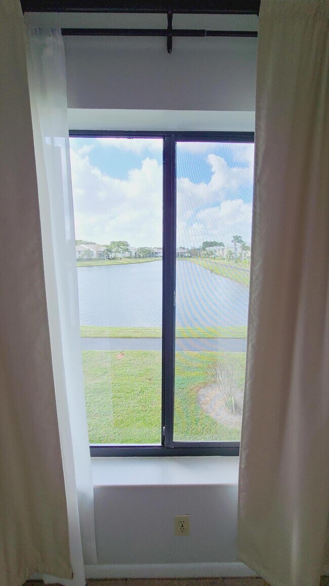 Building Photo - 1109 Green Pine Blvd