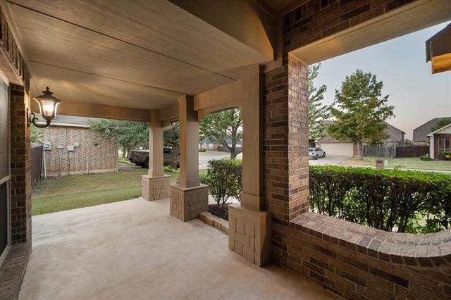 Building Photo - 4802 Oakview Dr