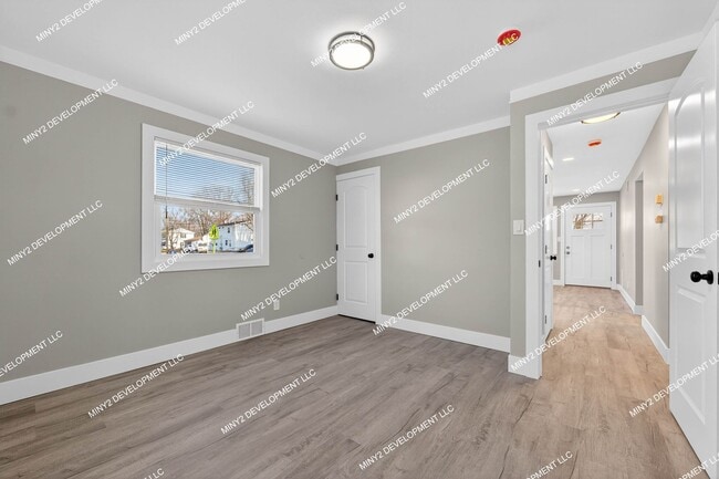 Building Photo - Completely Renovated 2-Bedroom Home in Westland!