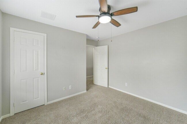 Building Photo - 21626 Shallow Glen Ln