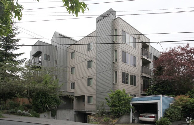 Building Photo - Summit View Apartments