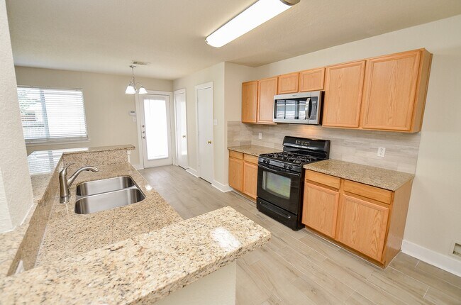 Building Photo - 3935 Federal Ln