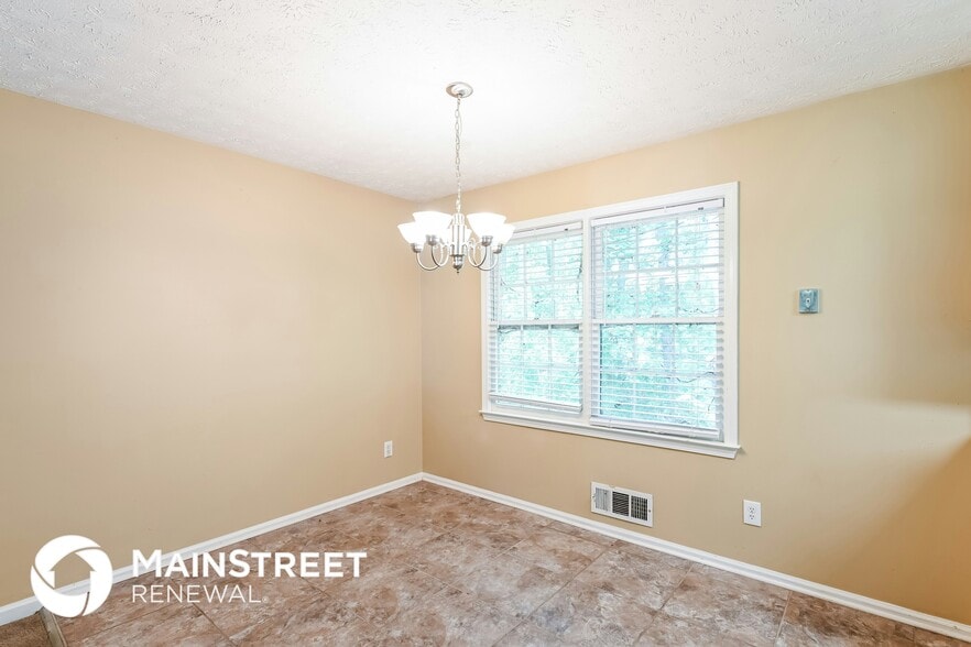 Building Photo - 3338 Mansfield Ln