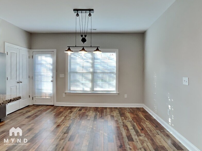 Building Photo - 42 Arbor Loop