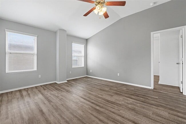 Building Photo - 6227 Aviara Dr