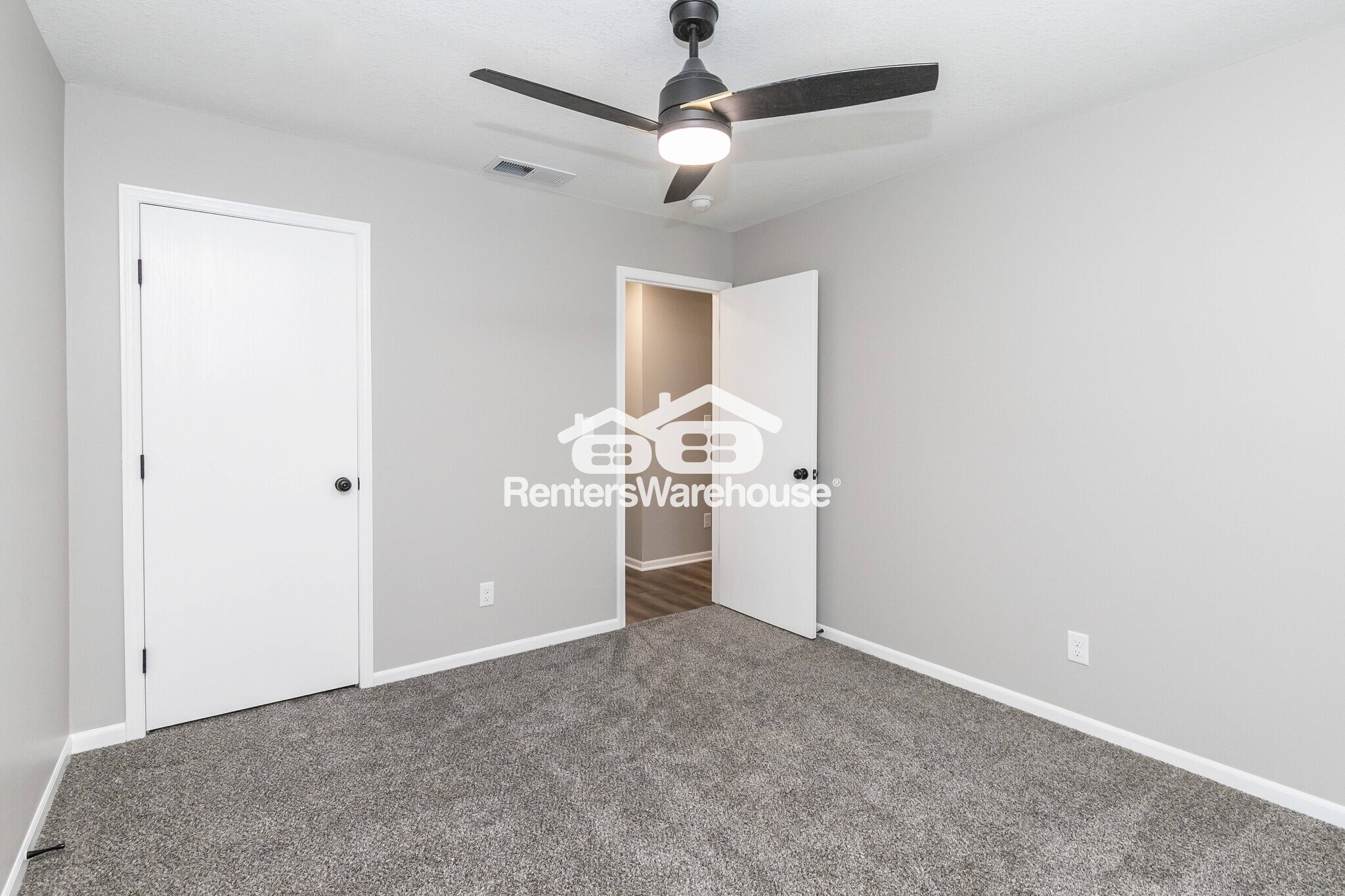 Building Photo - 145 N Crest Dr