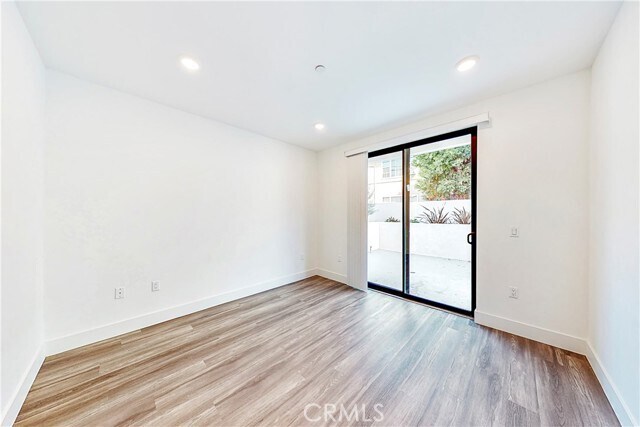 Building Photo - 1482 S Sherbourne Dr