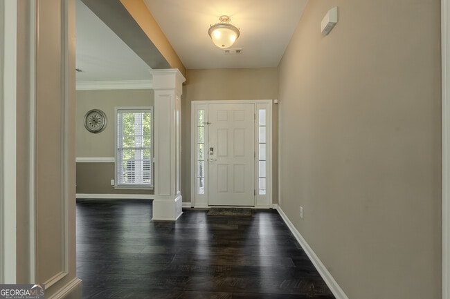 Building Photo - 120 Rosebay Ln