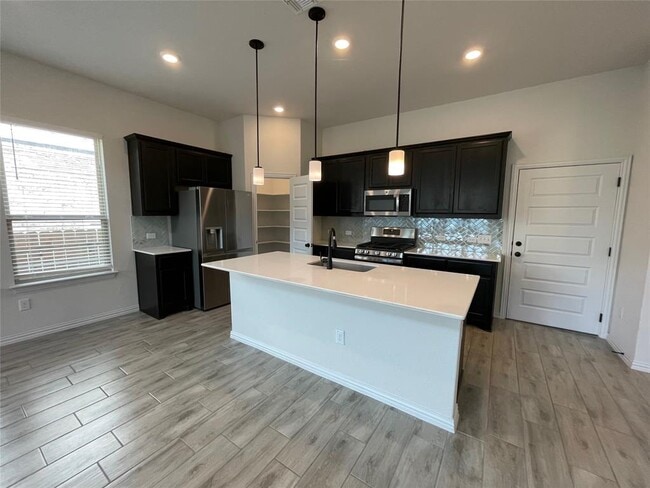 Building Photo - 12906 Stanford Dr