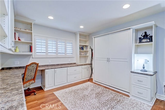 Building Photo - 881 Via Mendoza