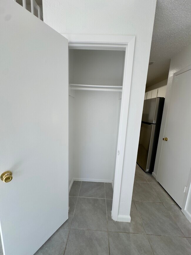 Building Photo - 7409 Tierra Verde Dr