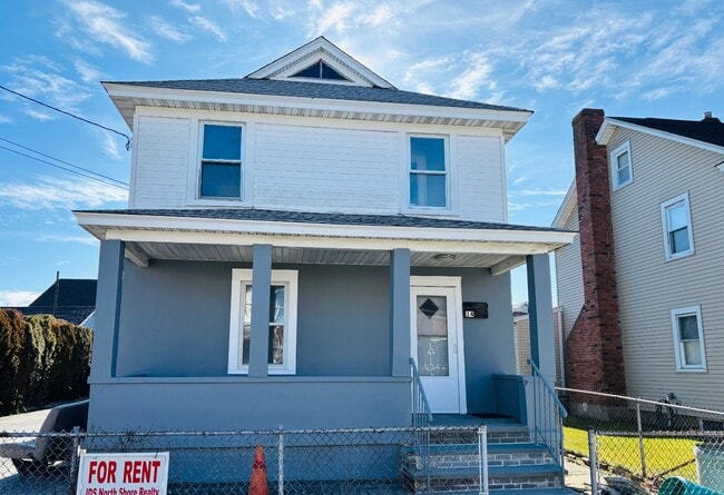 Building Photo - 14-11 1st St