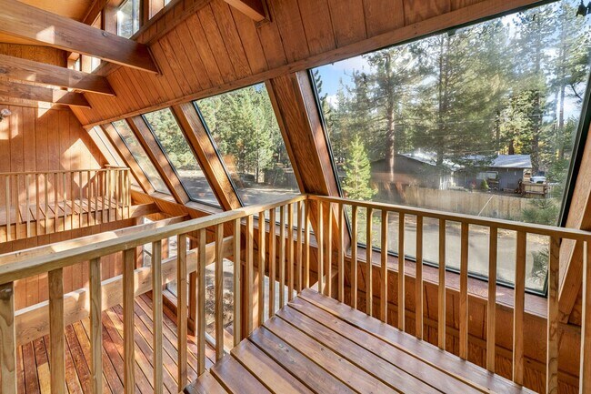 Building Photo - 993 Woodchuck Ct