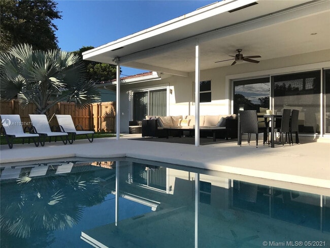 Building Photo - 131 Orchard Ridge Ln