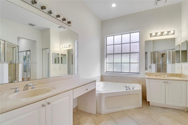 Building Photo - 165 Via Veracruz