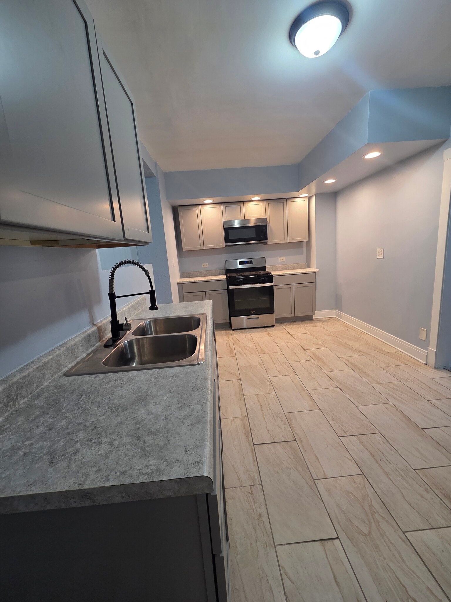 Kitchen - 2605 W 65th St