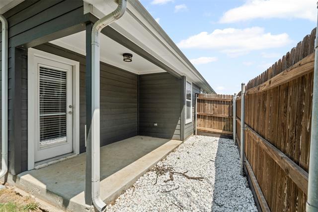 Building Photo - 607 Phillips Ct