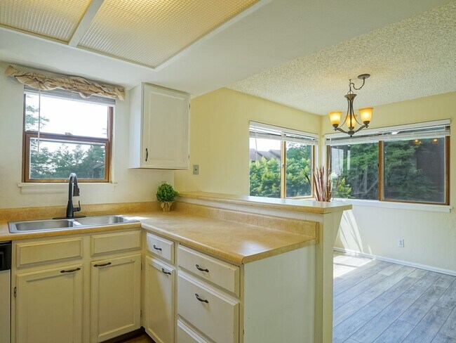 Building Photo - 3372 Capstan Way