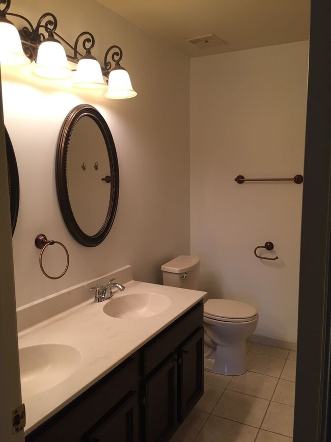 Building Photo - 10714 Kings Riding Way
