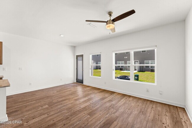 Building Photo - 409 N Gay Ave