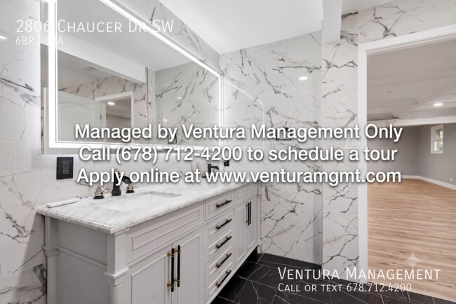 Building Photo - 2806 Chaucer Dr SW